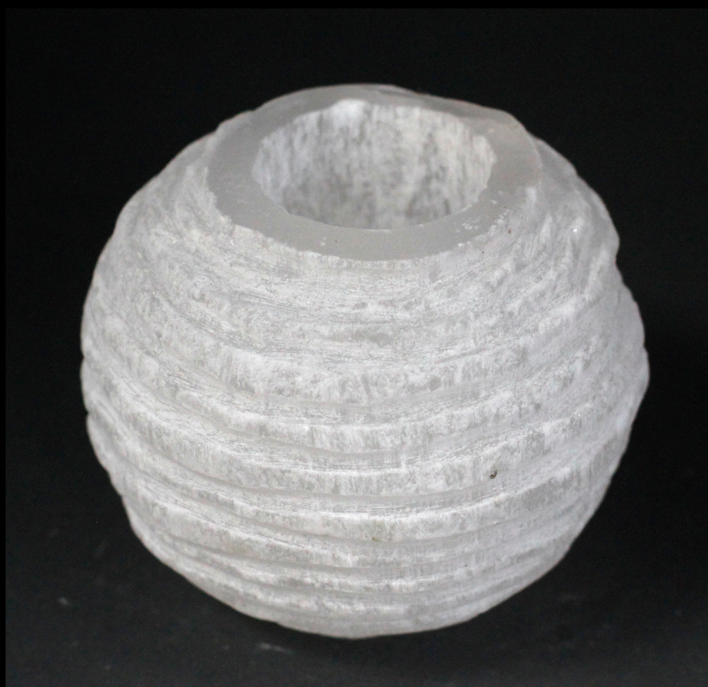 Kerzenhalter aus Selenit "Schneeball" - Mellas Webshop