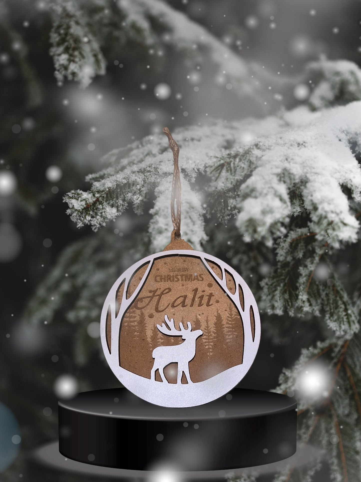 Personalisierter Christbaumschmuck aus Holz – Einzigartige Designs für unvergessliche Feiertage - Mellas Webshop