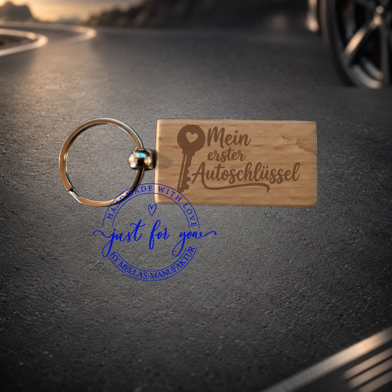 Holz-Schlüsselanhänger Auto eckig