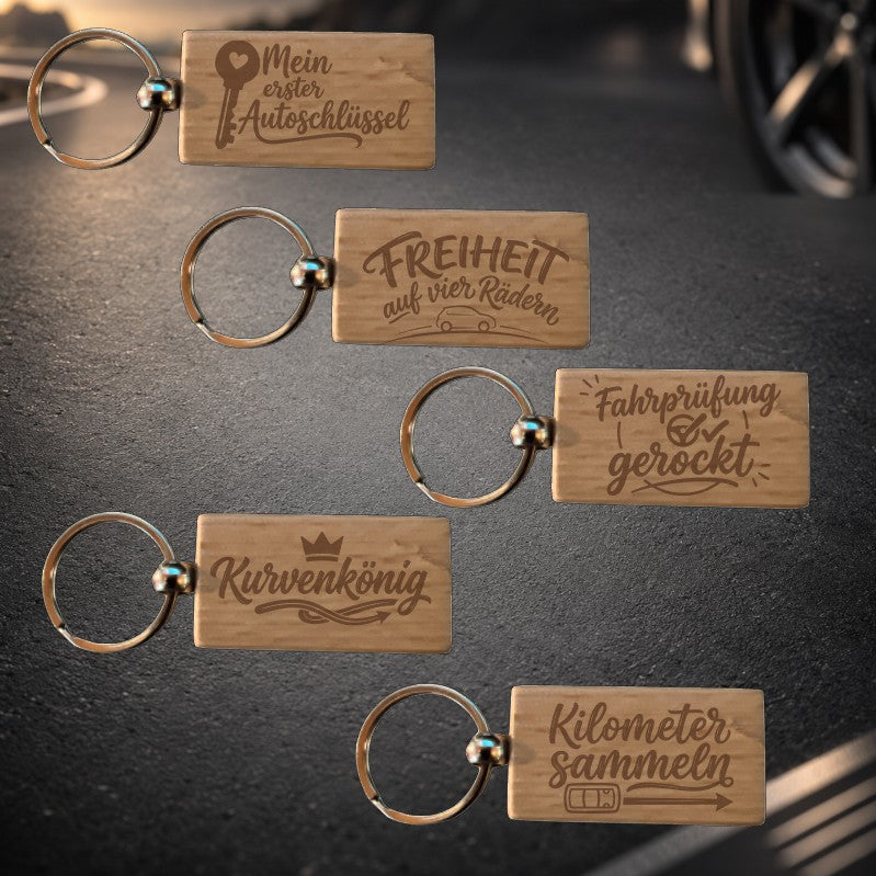Holz-Schlüsselanhänger Auto eckig